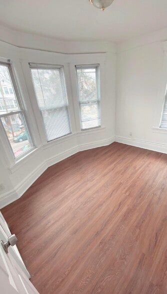 Front Bedroom 2 - 25 Kingsley St