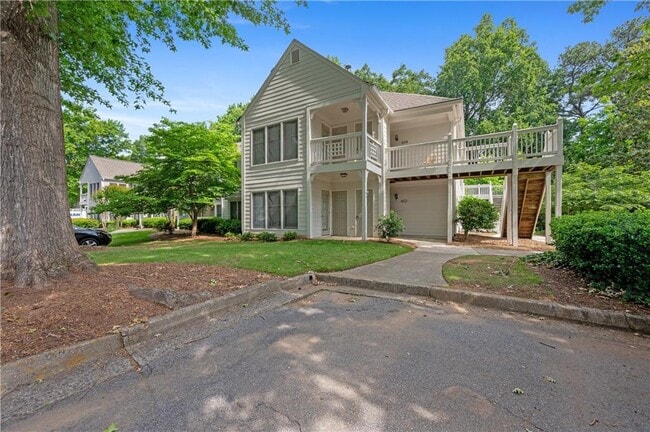 Building Photo - 601 Abingdon Way NE