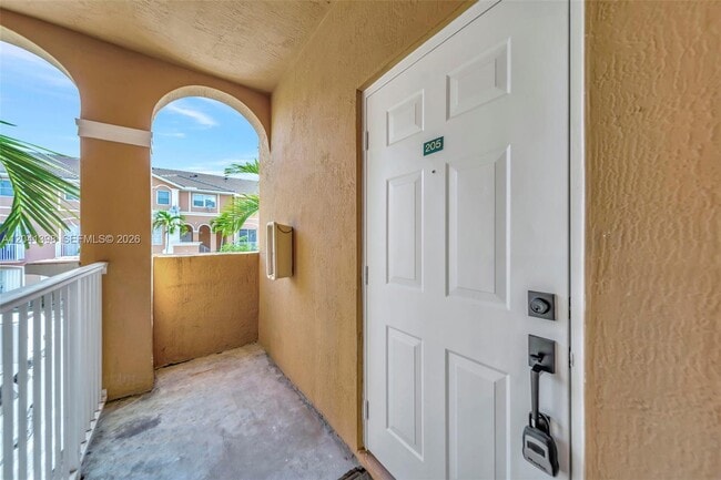 Building Photo - 17620 NW 73rd Ave