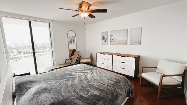 Building Photo - 20355 NE 34th Ct