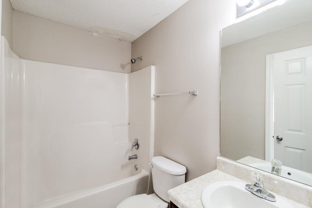 Building Photo - 1972 Bridgestone Cir