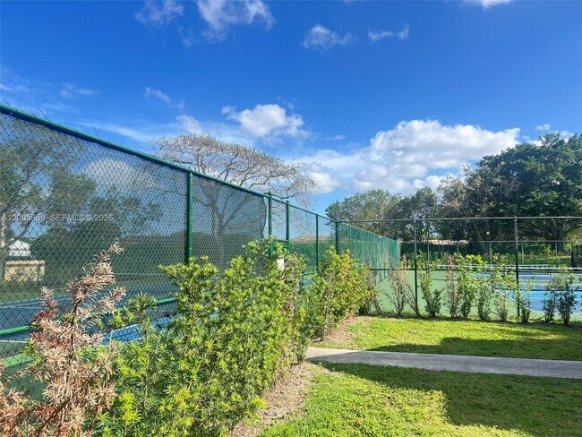 Building Photo - 13240 SW 88th Ln