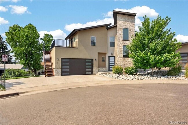 Building Photo - 1407 Rogers Ct