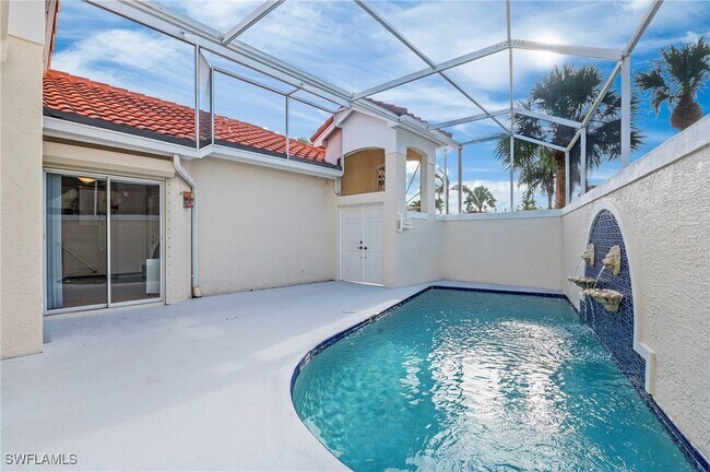 Building Photo - 391 Pindo Palm Dr