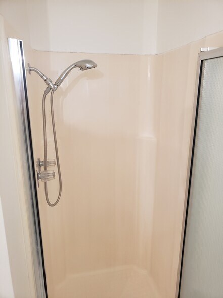 Building Photo - 2323 Huntington St