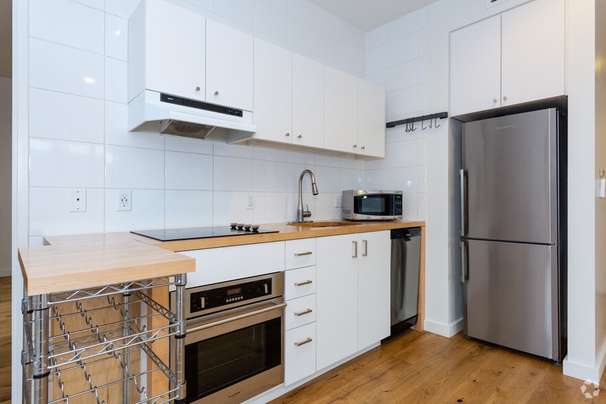 Kiln Apartments 37003703 N Williams Ave Portland OR 97227 Apartment Finder