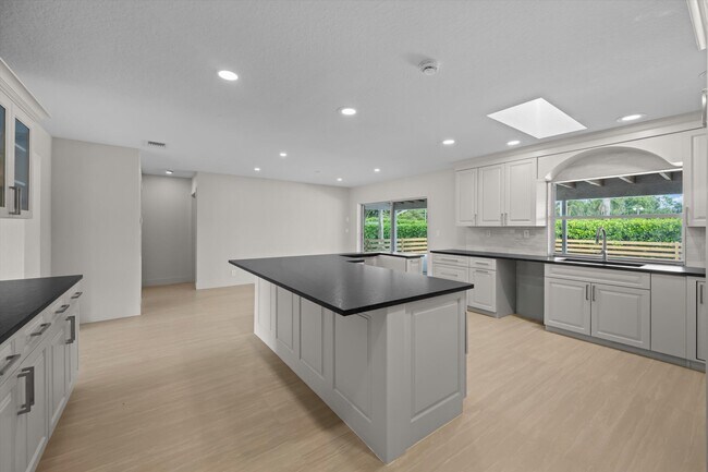 Building Photo - 10719 Tamis Trail