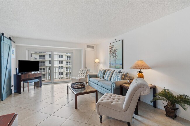 Building Photo - 3301 S Ocean Blvd