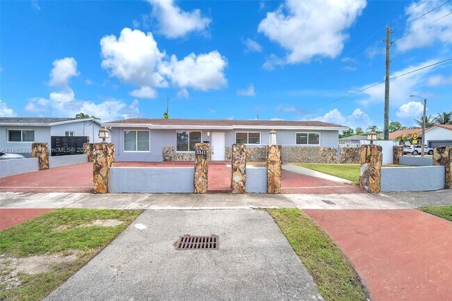 Building Photo - 3341 SW 94th Ct