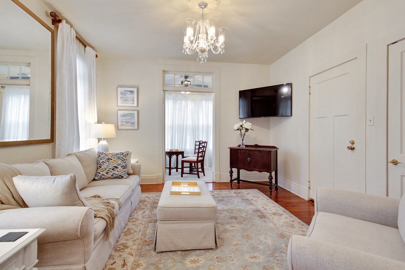 Livingroom - 4 Fontainebleau Dr