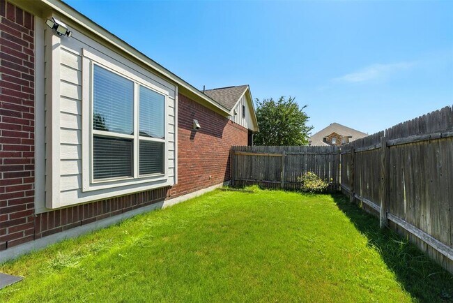 Building Photo - 3500 Winter Wren Way