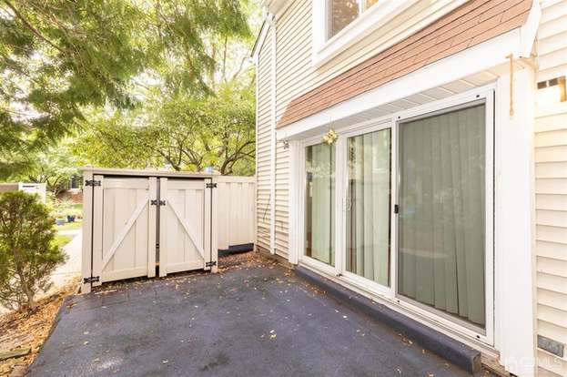 Building Photo - 1096 Schmidt Ln