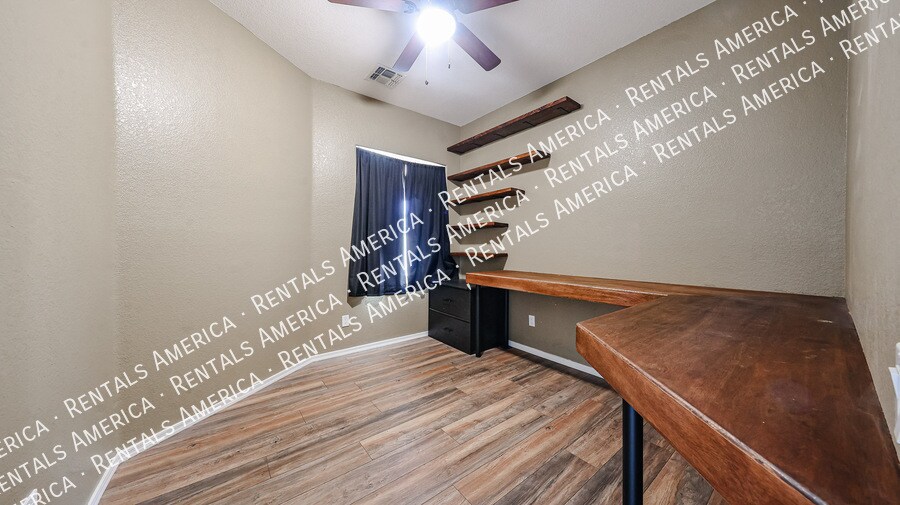 Building Photo - 11555 W Kinderman Dr