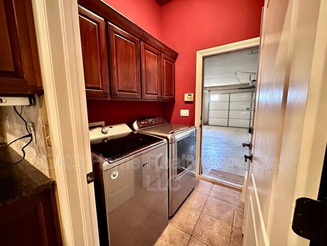 Building Photo - 1113 Lanie Ln