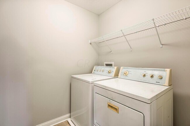 Building Photo - 6146 Dajana Dr