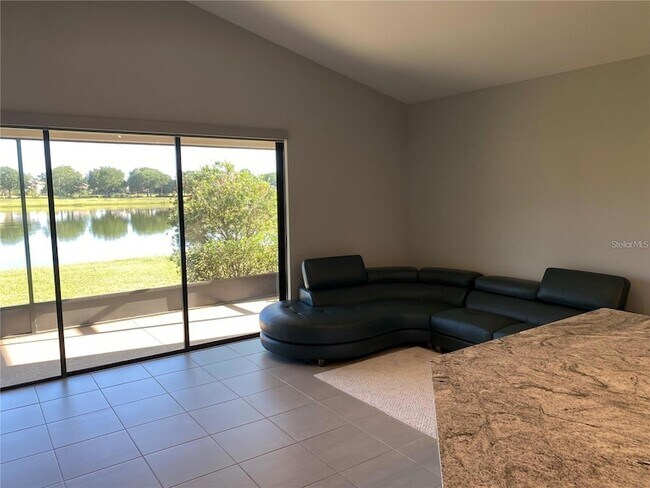 Building Photo - 3958 Carrick Bend Dr