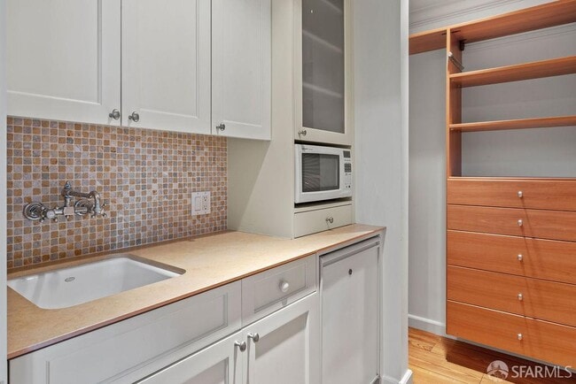 Building Photo - 222 El Camino Del Mar