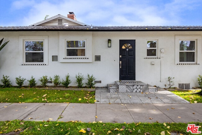 Building Photo - 14006 Runnymede St