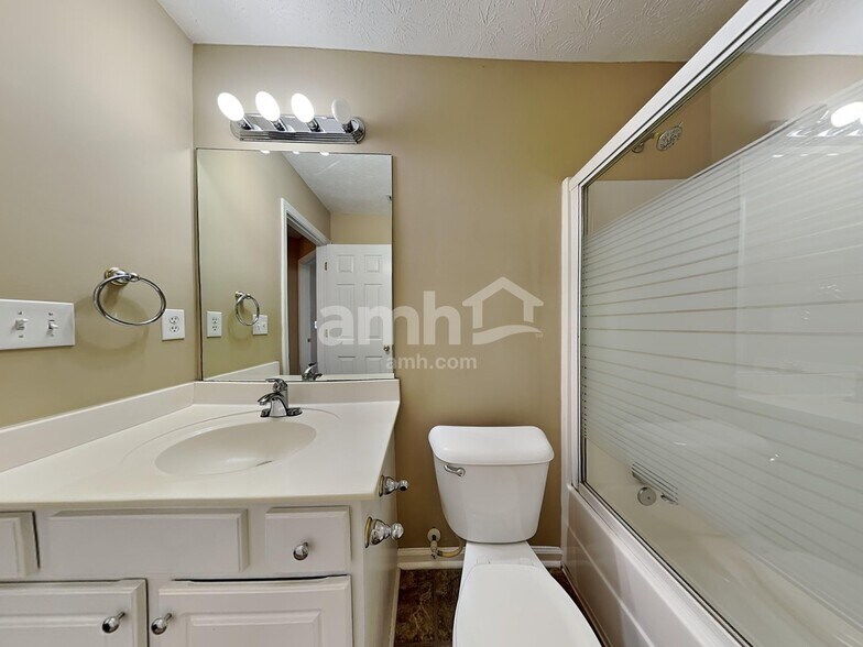 Building Photo - 2128 Galleon Way