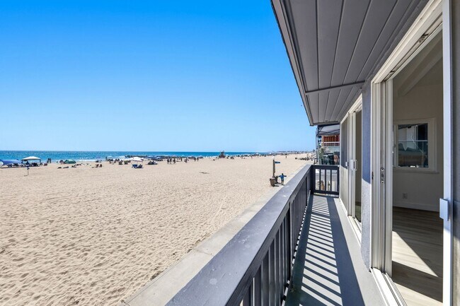 Building Photo - 3010 W Oceanfront