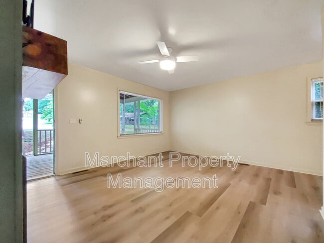 Building Photo - 106 Carlton Ct