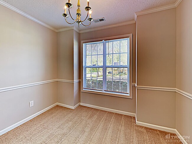 Building Photo - 800 Suequay Court Gastonia NC