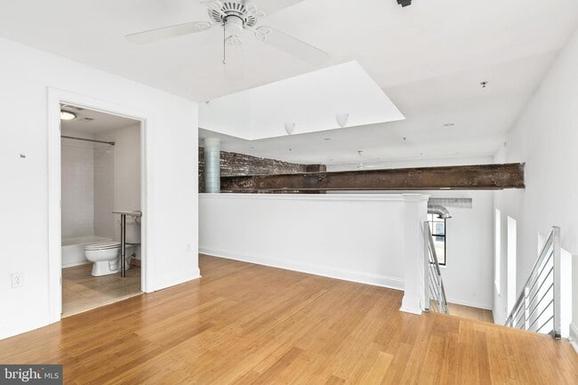 Building Photo - 1637-39-1639 Poplar St