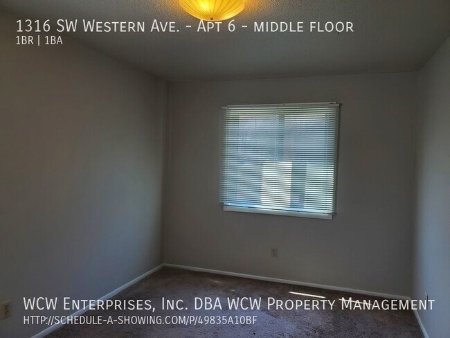 Building Photo - 1316 SW Western Ave