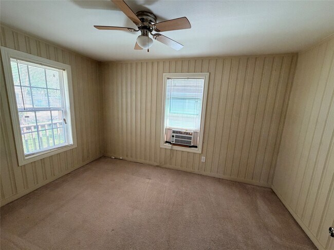 Building Photo - 2019 Alliance St