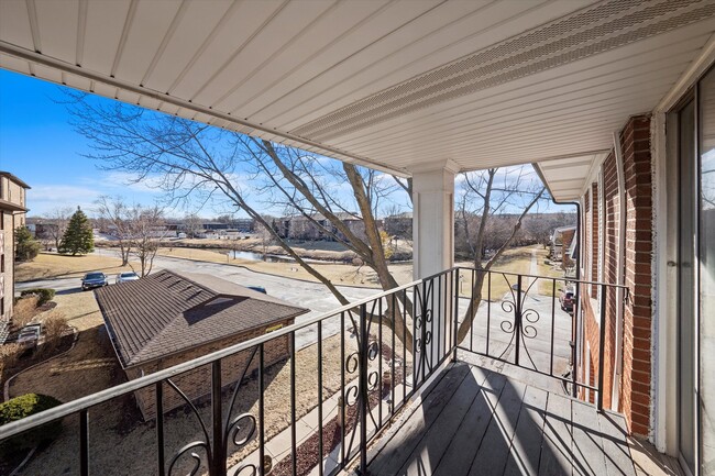 Building Photo - 5721 Circle Dr