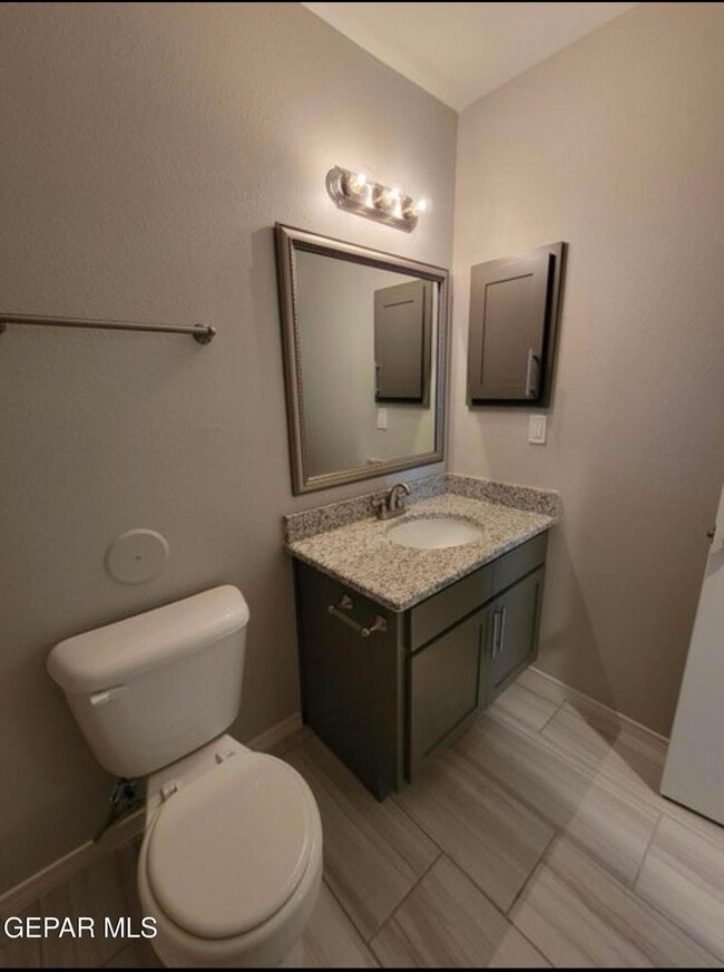 Building Photo - 15017 Dream Ct