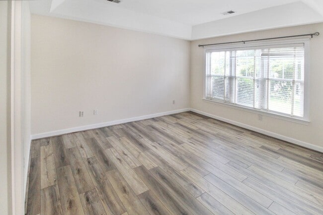 Building Photo - Beautiful Home in Stonehouse!