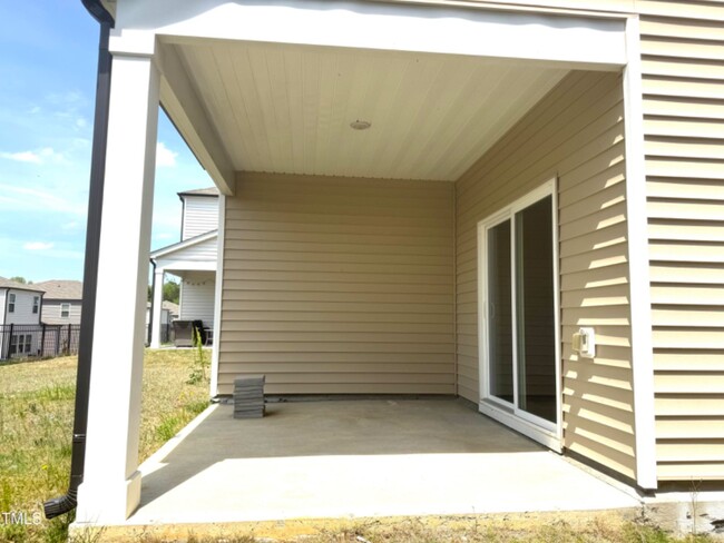 Building Photo - 4 Bedroom Single Family House for Rent