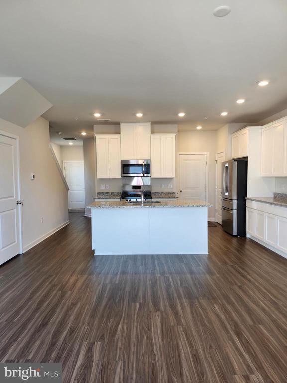Building Photo - 4901 Brookside Ct