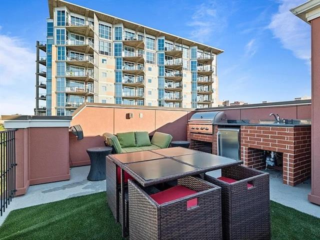 Building Photo - 1390 Arch Pl