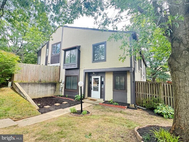 Building Photo - 7233 Mill Creek Ct
