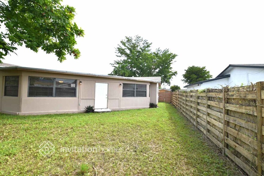 Building Photo - 17404 SW 108th Ct