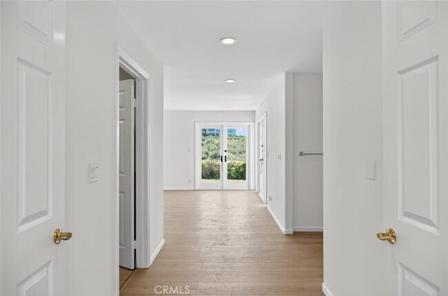 Building Photo - 978 Sandcastle Dr