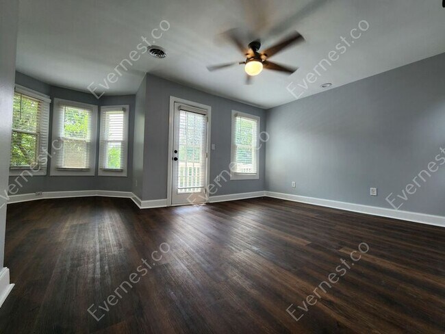 Building Photo - 41 Delta Pl NE