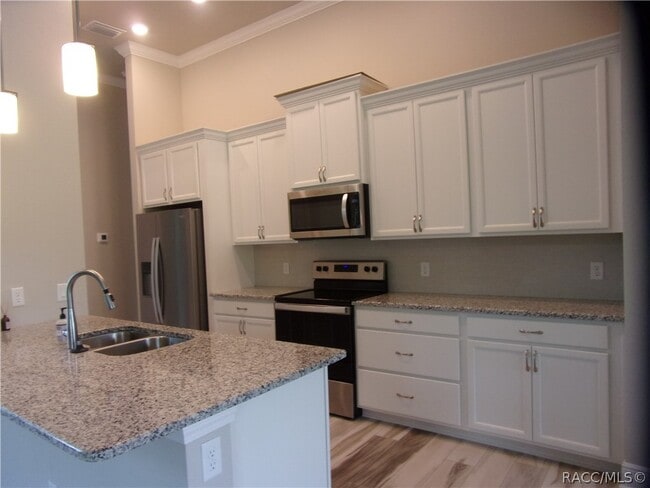 Building Photo - 248 E Cumberland Ct