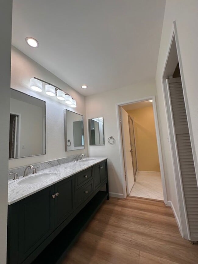 Building Photo - Beautiful 4-Bedroom Home located in one of most desirable neighborhoods