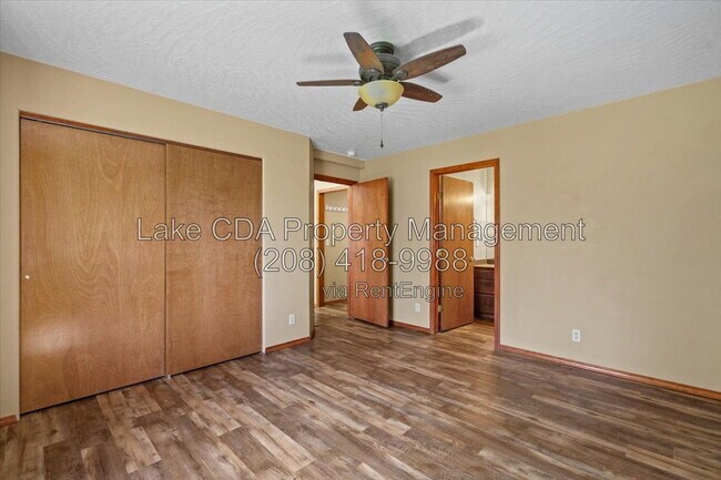 Building Photo - 8920 Torrey Ln