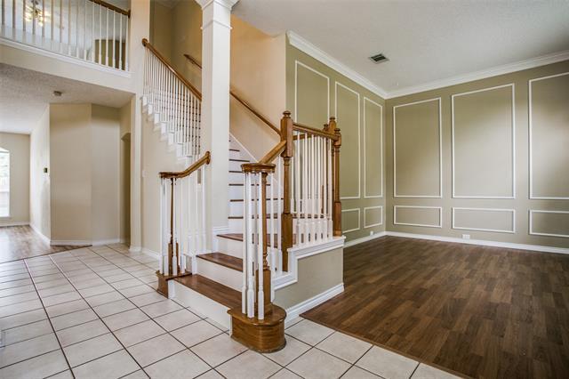Building Photo - 1404 Honey Locust Dr