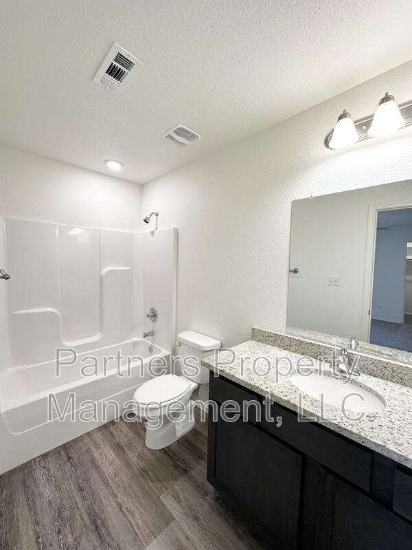 Building Photo - 779 S Amarillo Ave