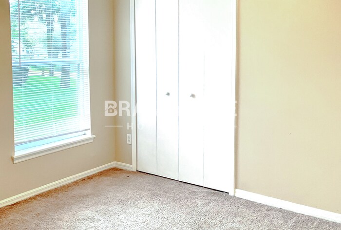 Building Photo - 6711 King Rail Ct