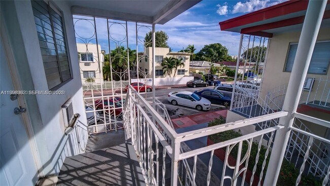 Building Photo - 790 81st St