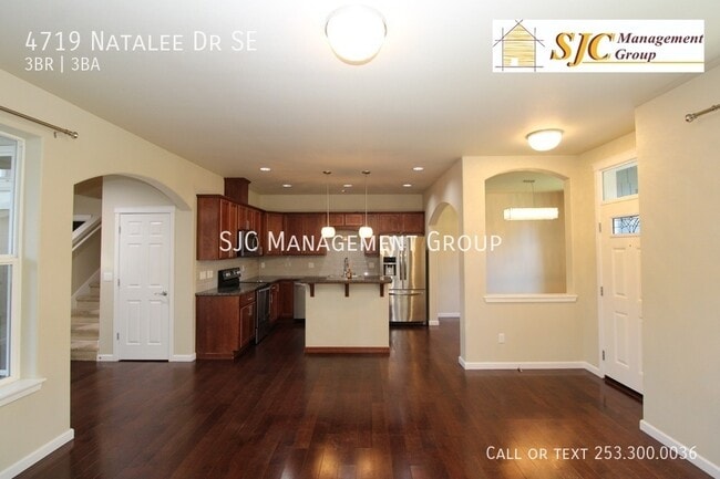 Building Photo - 4719 Natalee Dr SE