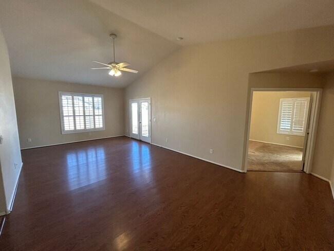 Building Photo - 12813 W Palm Ln