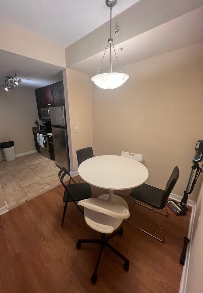 Building Photo - 6630 SW 57th Ave