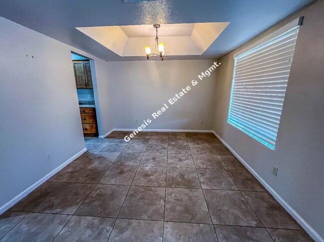 Building Photo - 2bd townhouse in Winterhaven